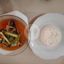 Nasi   Pindang Patin   Es Teh