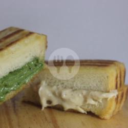 Roti Bakar Topping Dua Rasa (tiramisu - Strowbery)