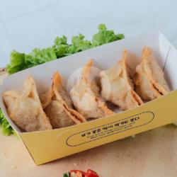 Kimchi Mandu