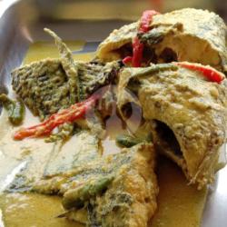 Gulai Kepala Ikan Nila