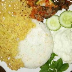 Nasi Ati Penyet    Teh/ Es