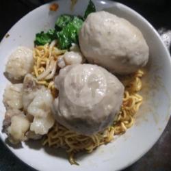 Bakso Telor Dua Tanpa Kecil