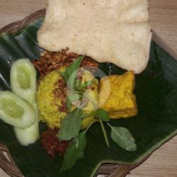 Nasi Kuning Tahu