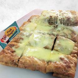 Martabak Telor Sapi Mozarella