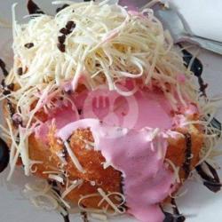 Ice Cream Goreng Strawberry Keju