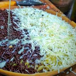 Martabak Separo Keju, Separo Coklat