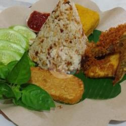 Nasi Tutug Oncom Ayam