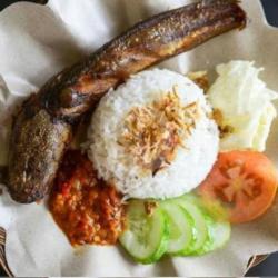 Nasi Sambel Lele Goreng