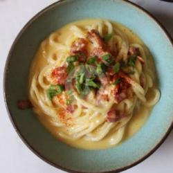Salmon Carbonara Udon