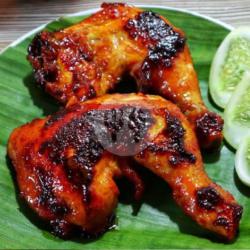 Setengah Ekor Ayam Kampung Bakar Tanpa Nasi