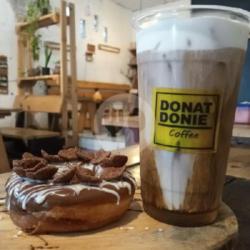 Donat Cappucino Vanilla Crunch   Kopi Donie ( Sweet Cream Coffee )