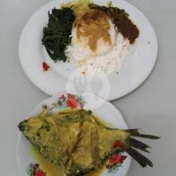 Nasi Ikan Mas Gulai