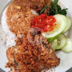 Ayam Pake Kelapa