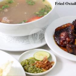 Fried Oxtail Soup With Soya Saus