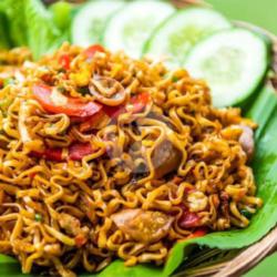 Mie Goreng Ayam Bakso Sosis