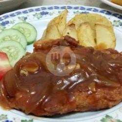 Chicken Steak With Black Paper Sauce Include Drink Vanilla Blue