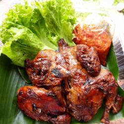 Nasi Ayam Kalasan Paha   Lalapan   Urap   Sambal