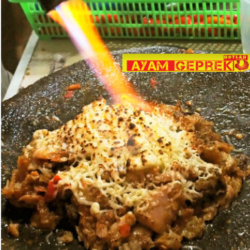 Ayam Geprek Moza