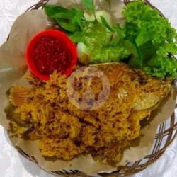 Ikan Goreng Kremes