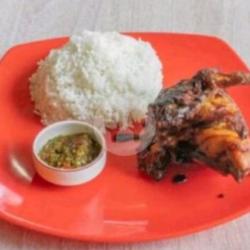 Nasi Ayam Bakar Serundeng