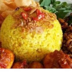 Nasi Kuning Jengkol Balado