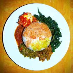 Nasi Padang Telor Bulat