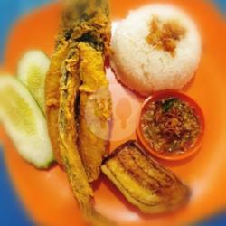 Paket Lele Terbang   Nasi