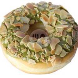 Donat Greentea Almound