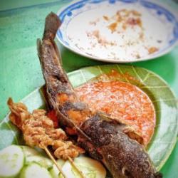 Nasi Uduk   Pecel Lele