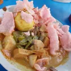 Ketupat Sayur Padang Telor