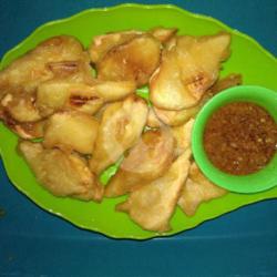 Pisang Goreng Rica Roa (pigoro)