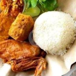 Paket Nasi Ayam Tahu Tempe Usus