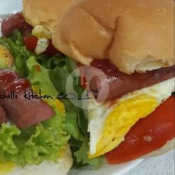 Burger Special Keju Sosis Telur