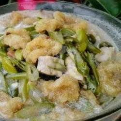 Ketupat Gulai Tauco