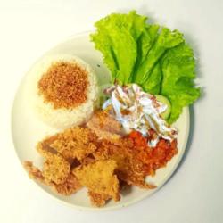 Nasi Kulit Ayam Crispy Tong Hiji