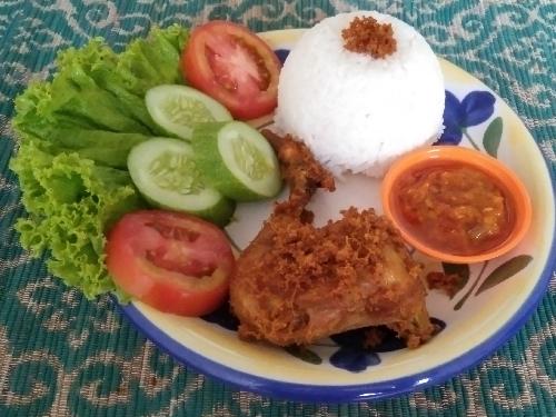 Ayam Penyet Raja Gembul, Rawalumbu