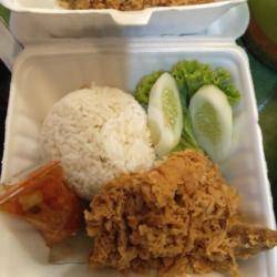 Ayam Geprek Crispy   Nasi. Sambal Pisah