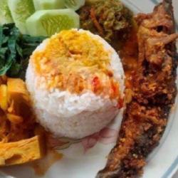 Nasi Padang Ikan Lele Goreng