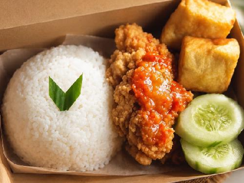 Penyetan, Pangsit, Kebab Kak Nada, Peneleh