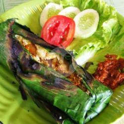 Nasi Bakar Jengkol Balado