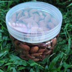 Kacang Almond Panggang