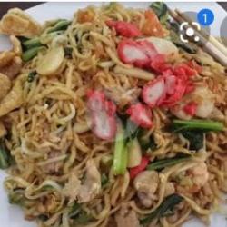 Mie Lao-lao Goreng Babi Merah