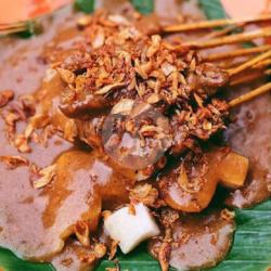 Sate Usus Kuah Padang