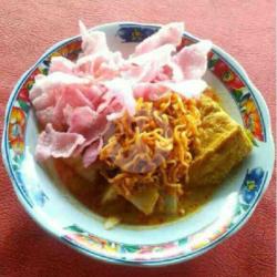 Lontong Sayur   Mie   Tahu