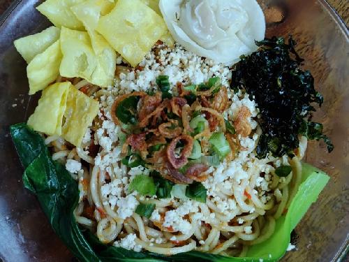 Kedai Mie Kusuma, Tambakasri