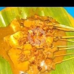 Sate Lidah Sapi 8 Tusuk   Ketupat