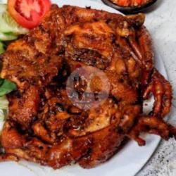 Ayam Bakar Pejantan Utuh 1 Ekor 1,3 Kg