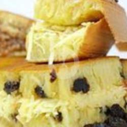 Martabak Bangka Kismis Keju Susu