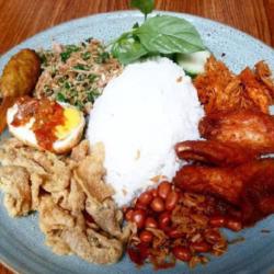 Nasi Pecel   Bali  Ayam / Ati   Dadar Jagung