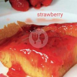 Selai Strawberi